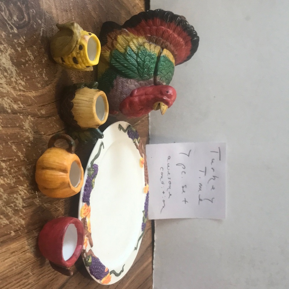 Turkey Time  7 pc ceramic / resin mini Teapot set Excellent condition ,